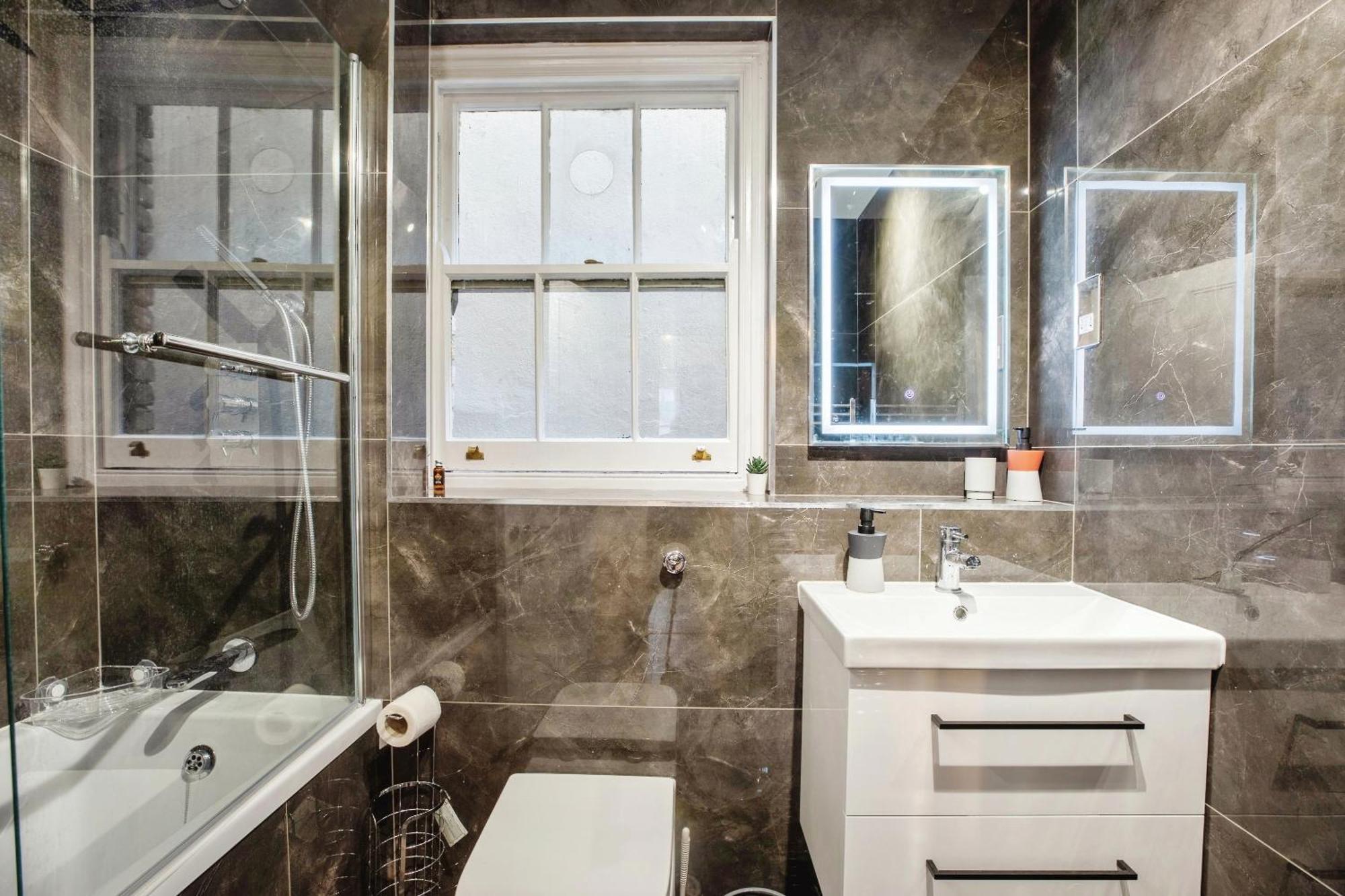 A Stunning Apartment In Paddington London Bagian luar foto